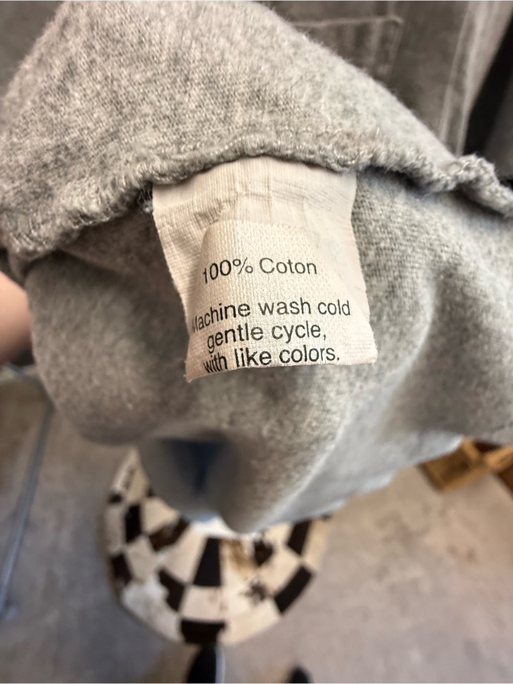 J. Crew Men’s Gray Pocket T-Shirt - Picture 5 of 7